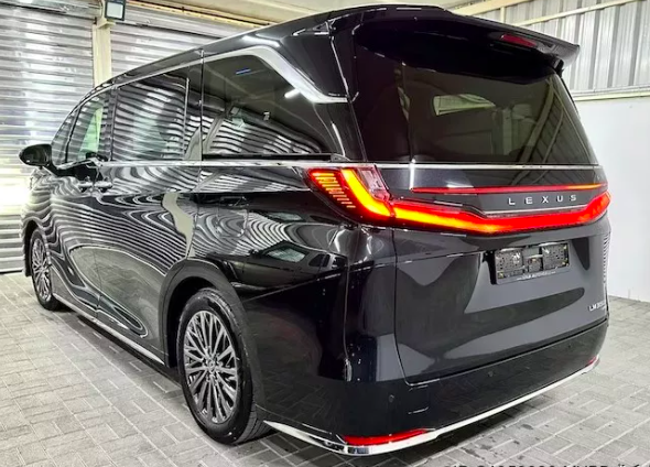 LEXUS LM  2024款 350h 2.5